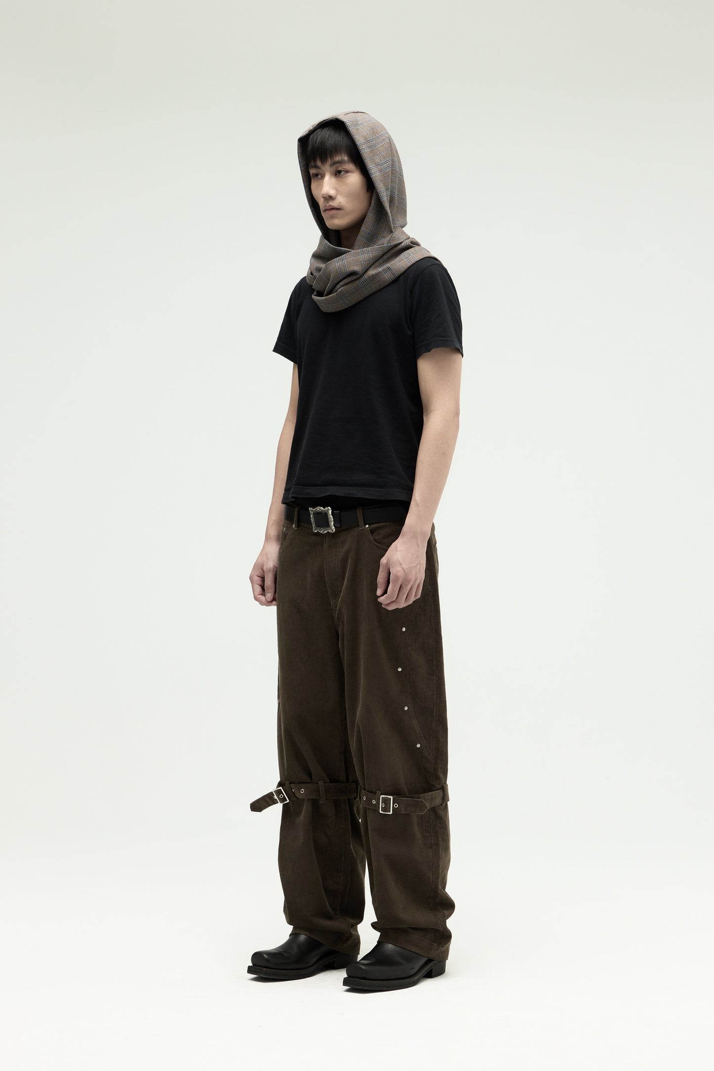 EQUALNEAR_Rover Cord Pants (Olive Green)