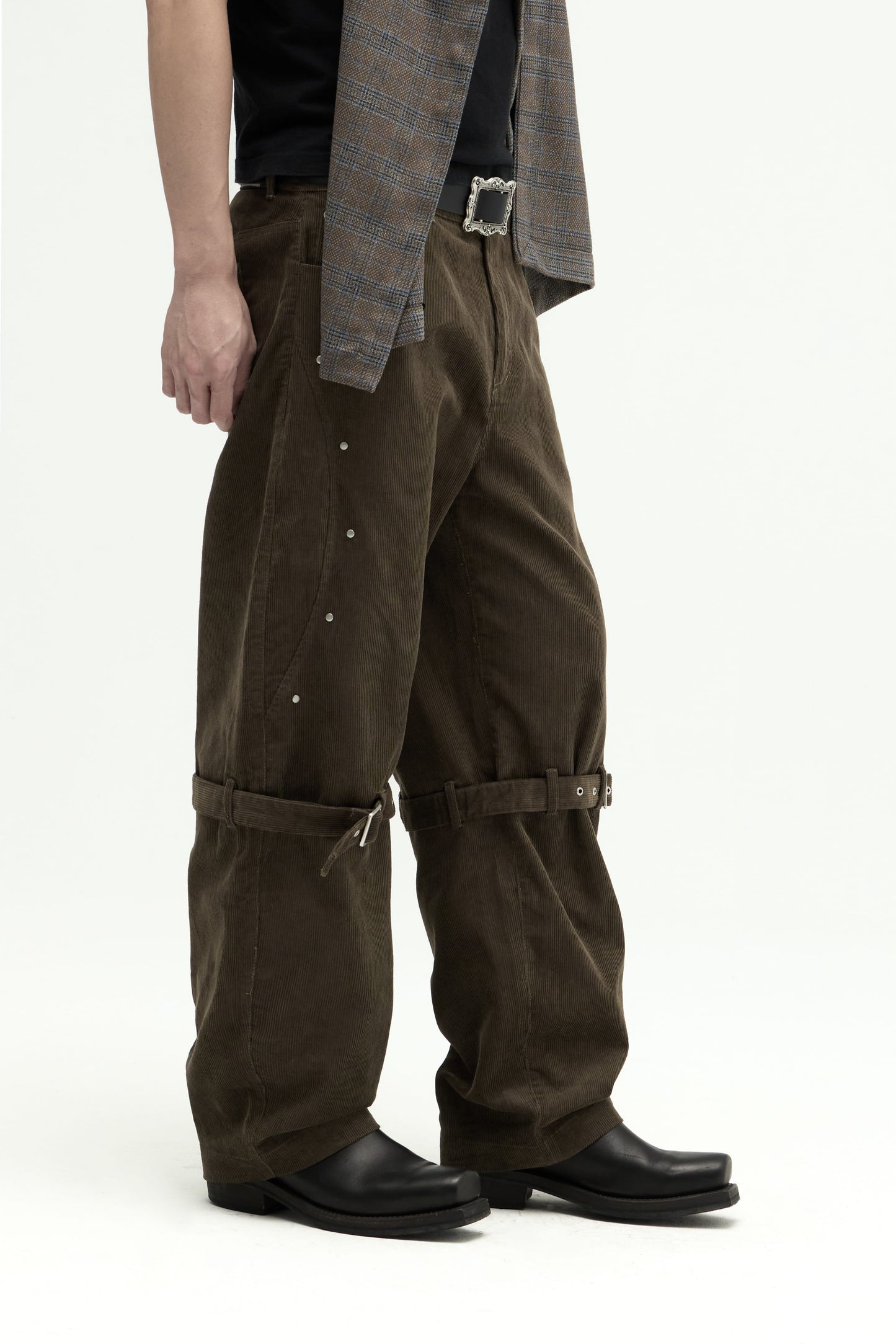 EQUALNEAR_Rover Cord Pants (Olive Green)
