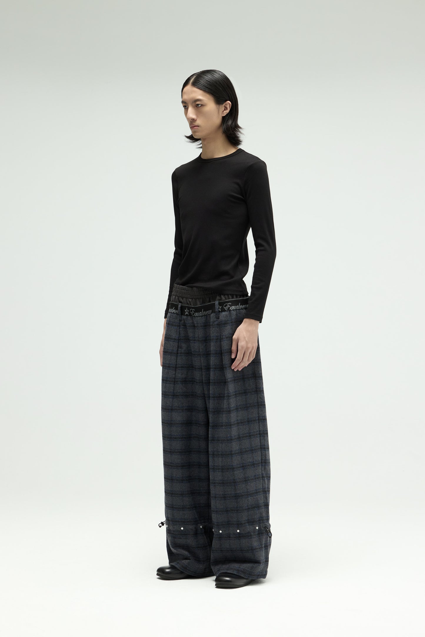 EQUALNEAR_Daydream Sweatpants (Blue)