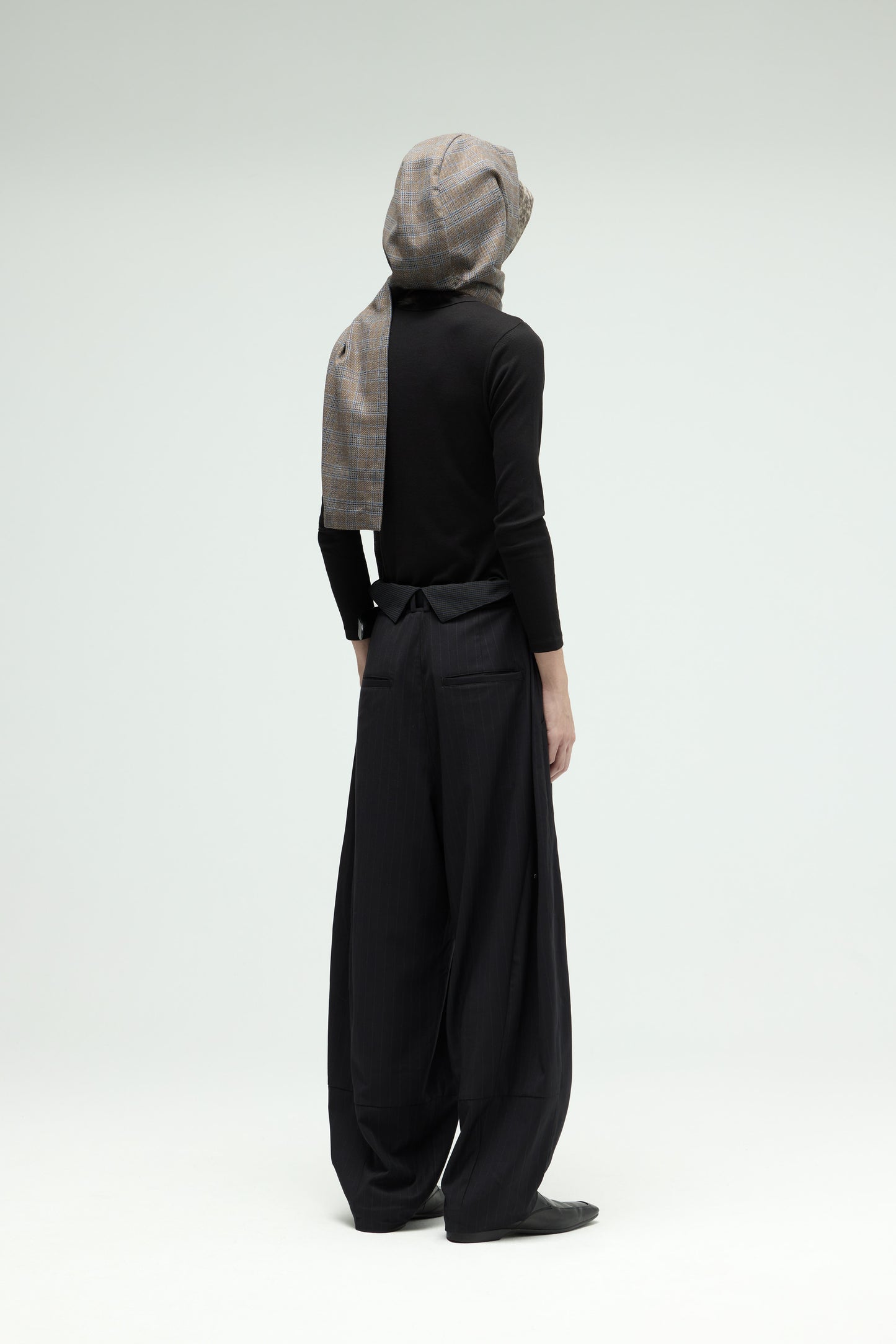 EQUALNEAR_Napkin Scarf (Sand)