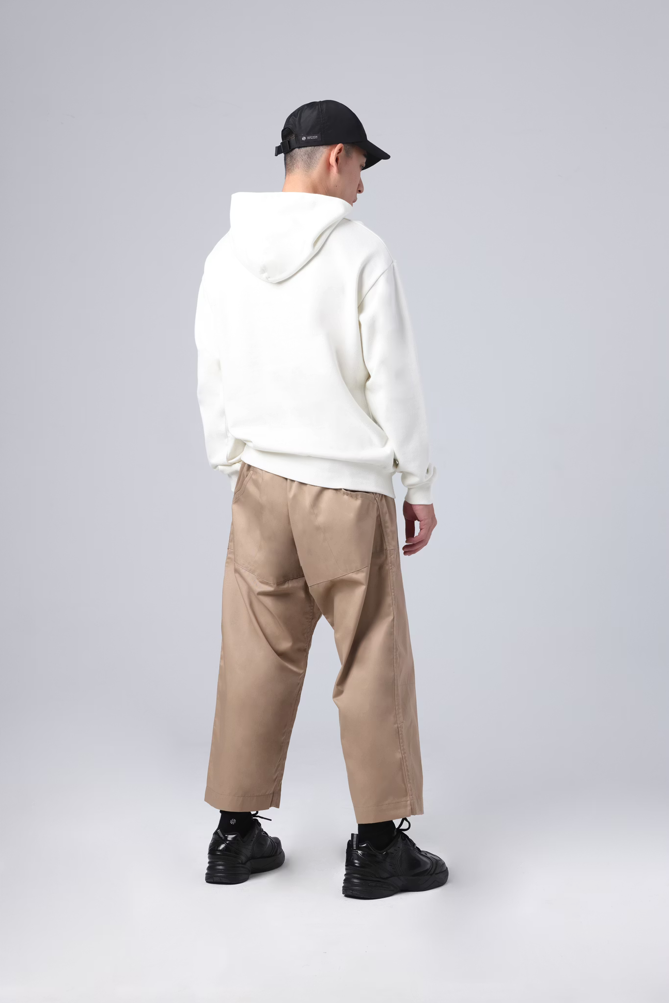 LOOSEJOINTS_Masato Maekawa 'Relativity' SWEAT HOODIE (Off White)