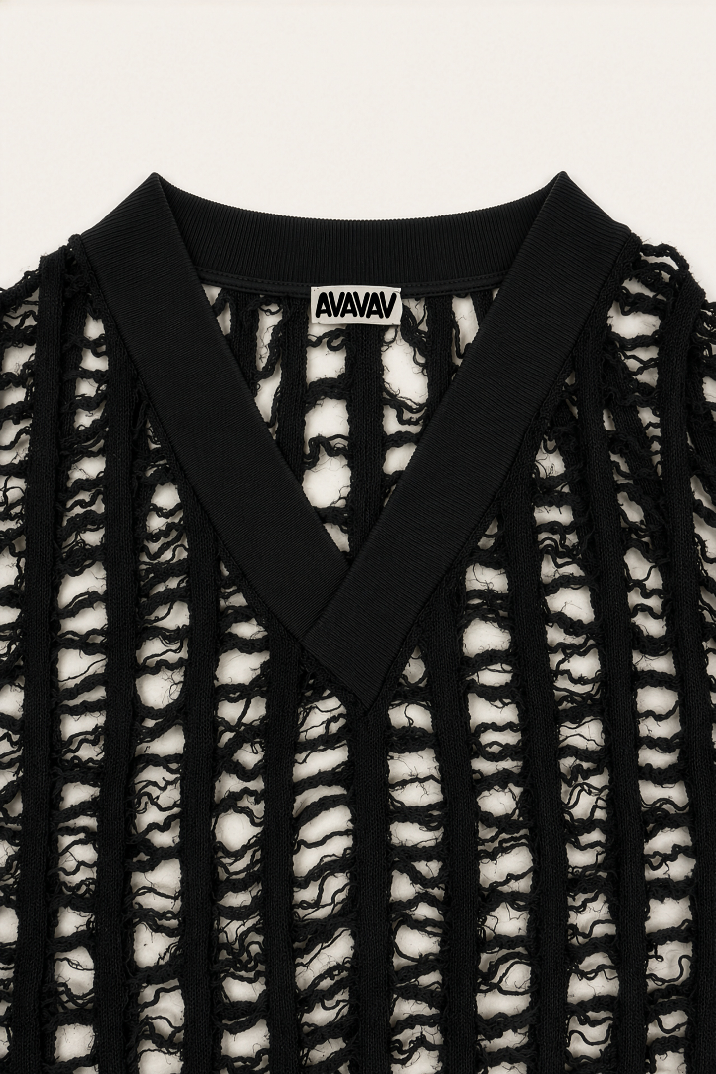 AVAVAV_CUT-OUT KNIT SWEATER (Black)