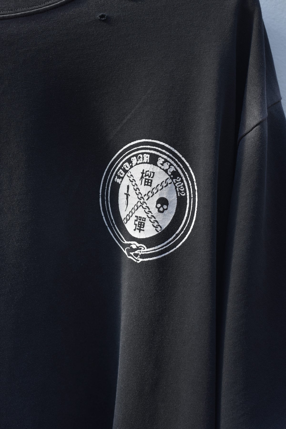 LU'U DAN_Double Deck Tee (Corroded Black)
