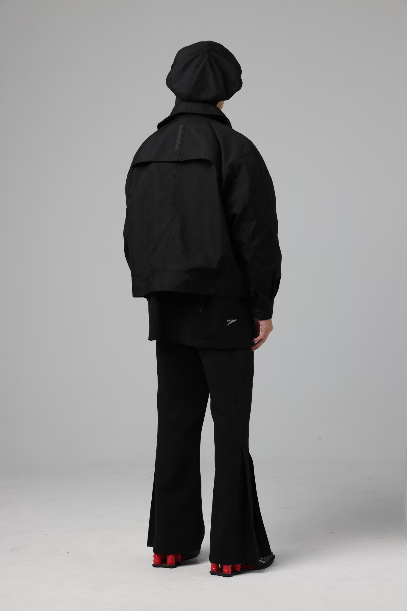 INCODER_BUG Detail pleated flared pants