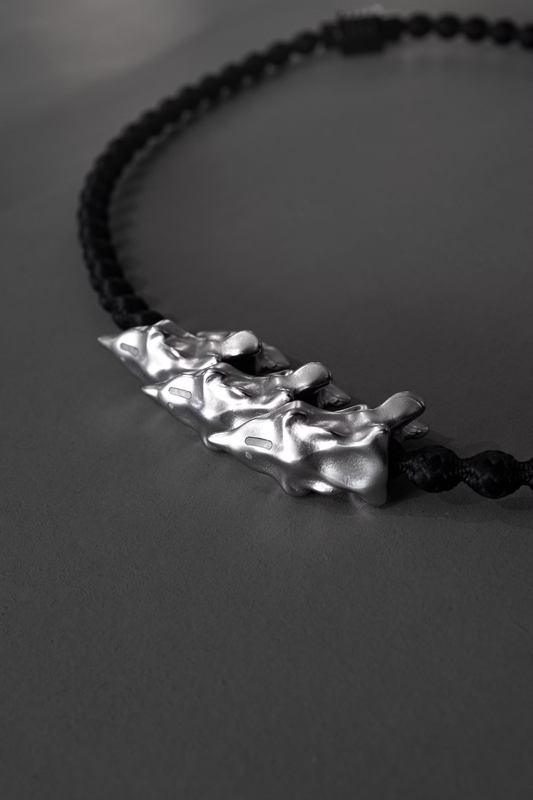 INCODER_iN Necklace-SPINE