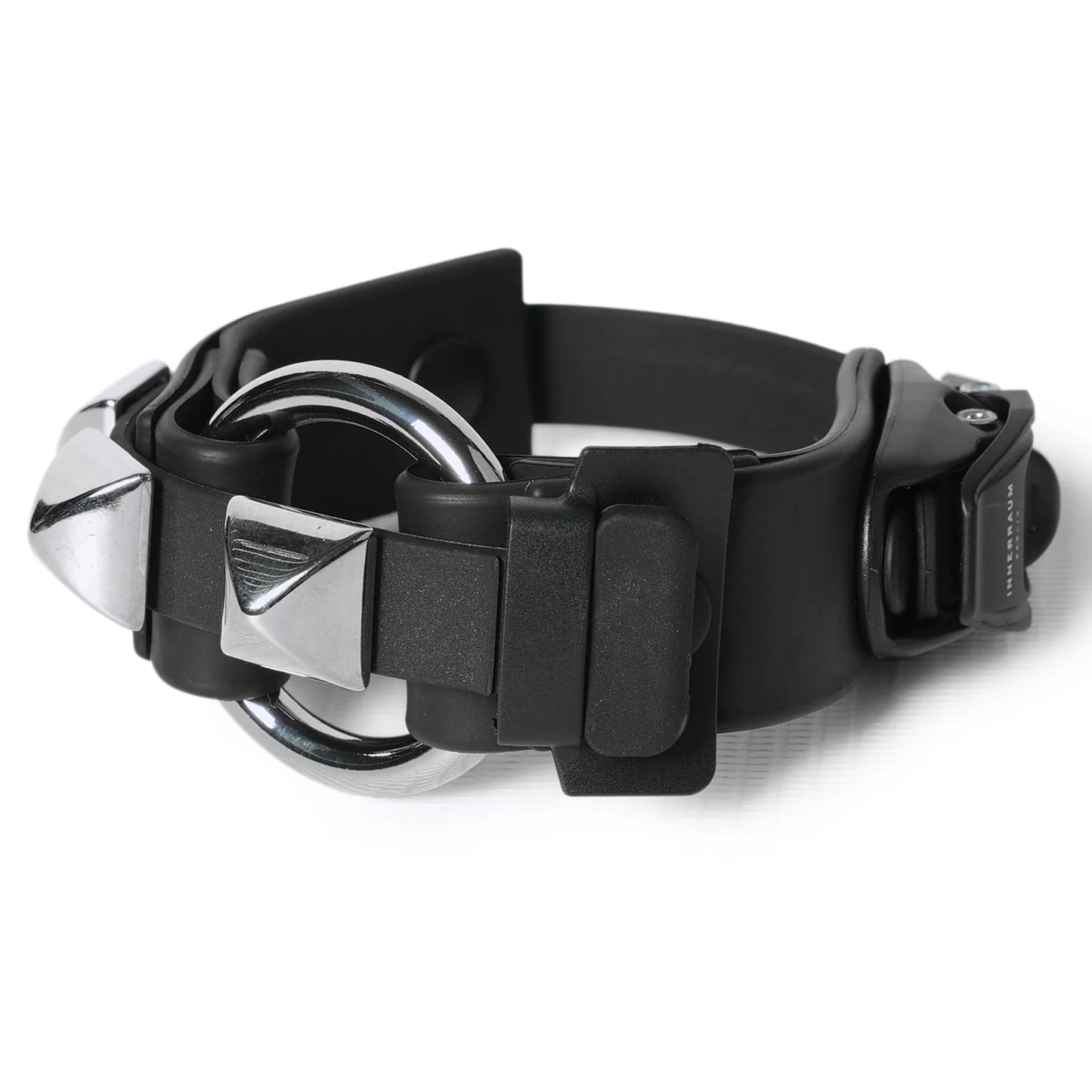 INNERRAUM_OBJECT B01 1-RING-STUDS-BRACELET (Black Matt)