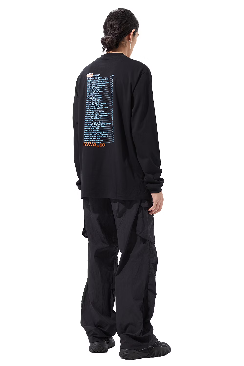 LOOSEJOINTS_CLAY ARLINGTON - 'SHOWERMAN' L/S TEE (Black)