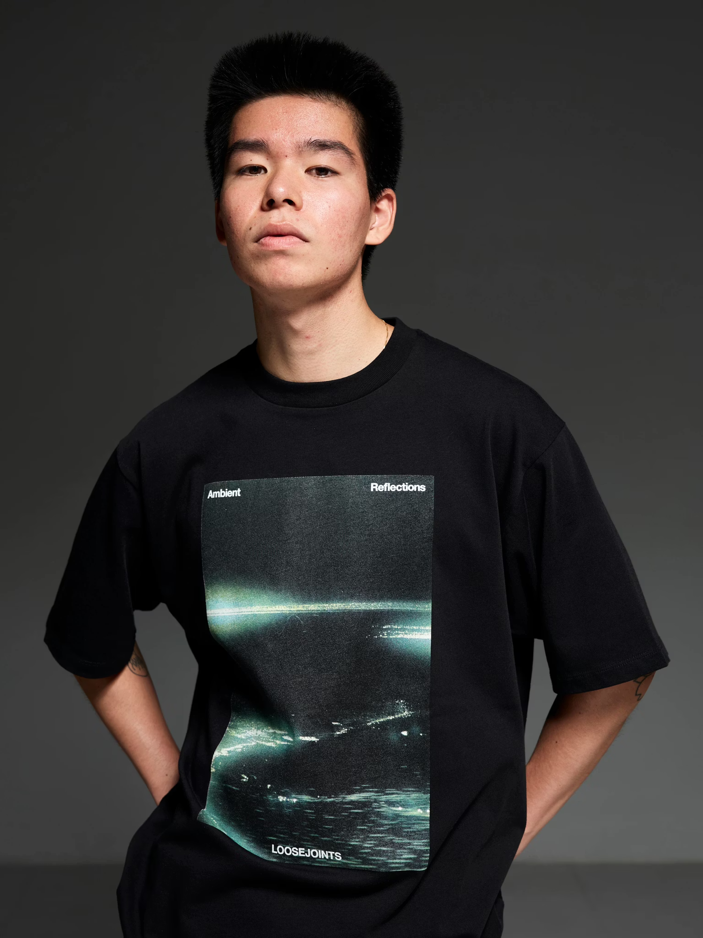 LOOSEJOINTS_YUSHI ARIMURA - 'Ambient Reflections' S/S TEE (Black)