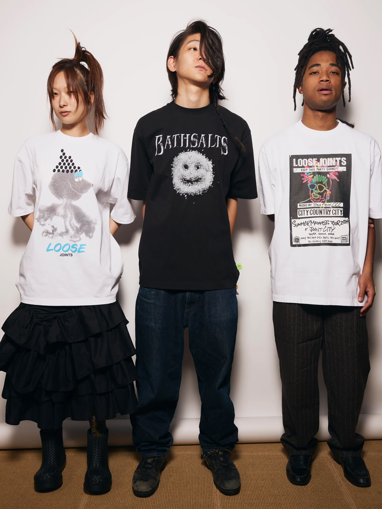 LOOSEJOINTS_KEITA ISHIGURO - 'RELAXING BATHSALTS' S/S TEE (Black)