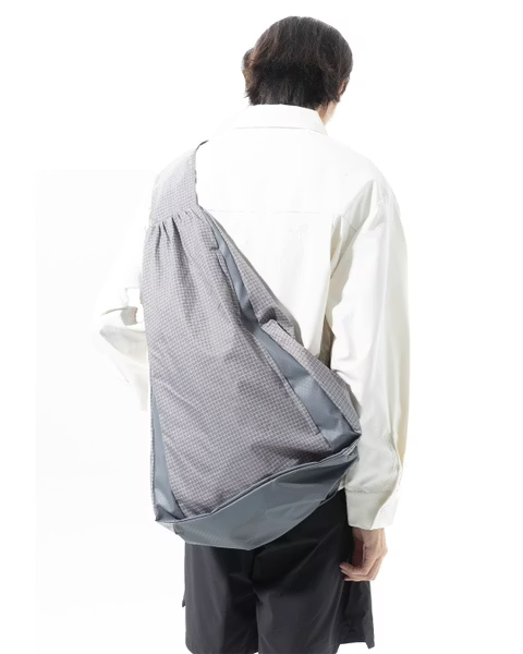 NOUVEAU PROJECT_RIPSTOP GRID BACKPACK (Grey)