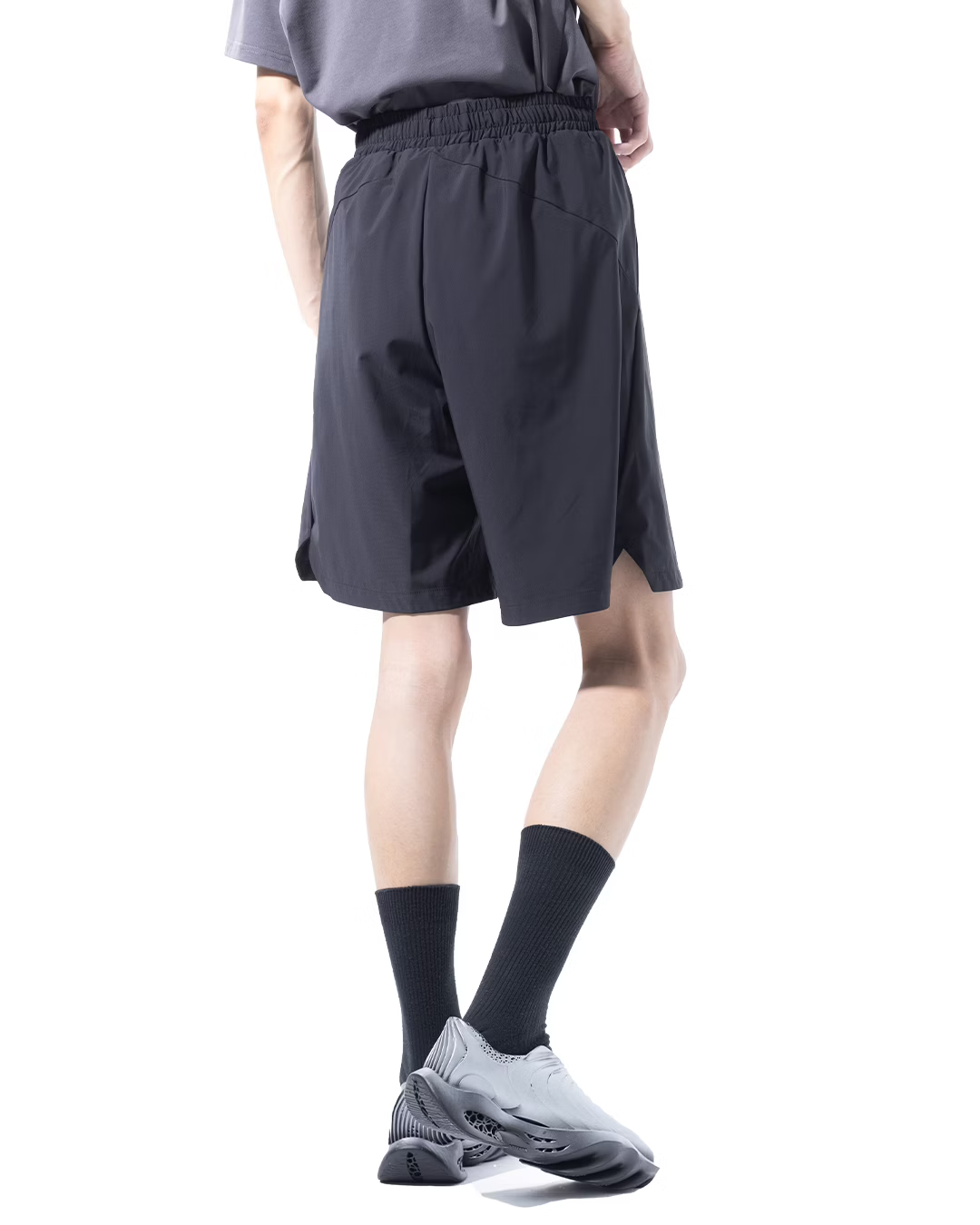 NOUVEAU PROJECT_INTERLUDE S/S TRAINING SHORTS (Black)