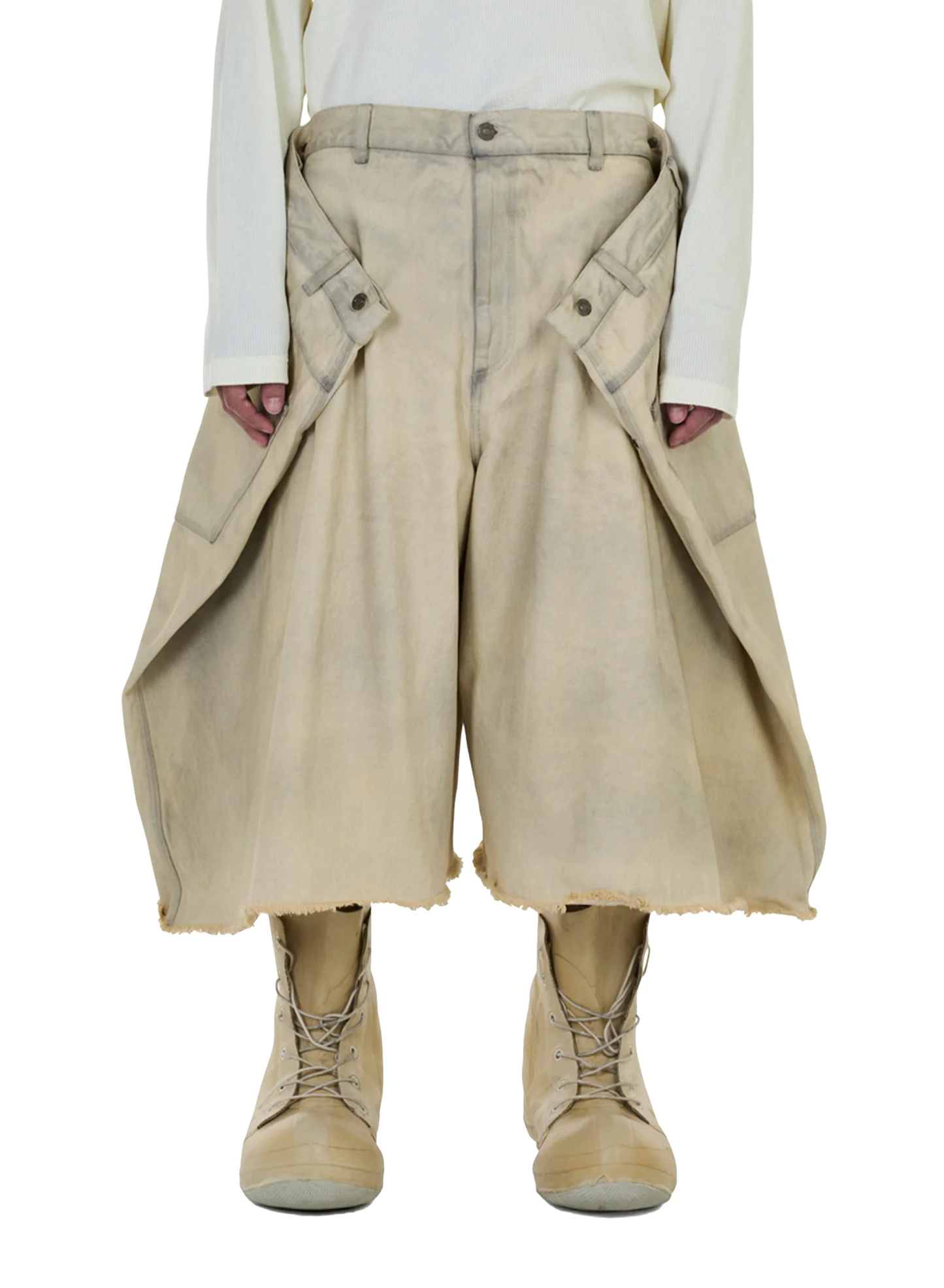 LU'U DAN_MAXI SHORTS (Washed Denim)