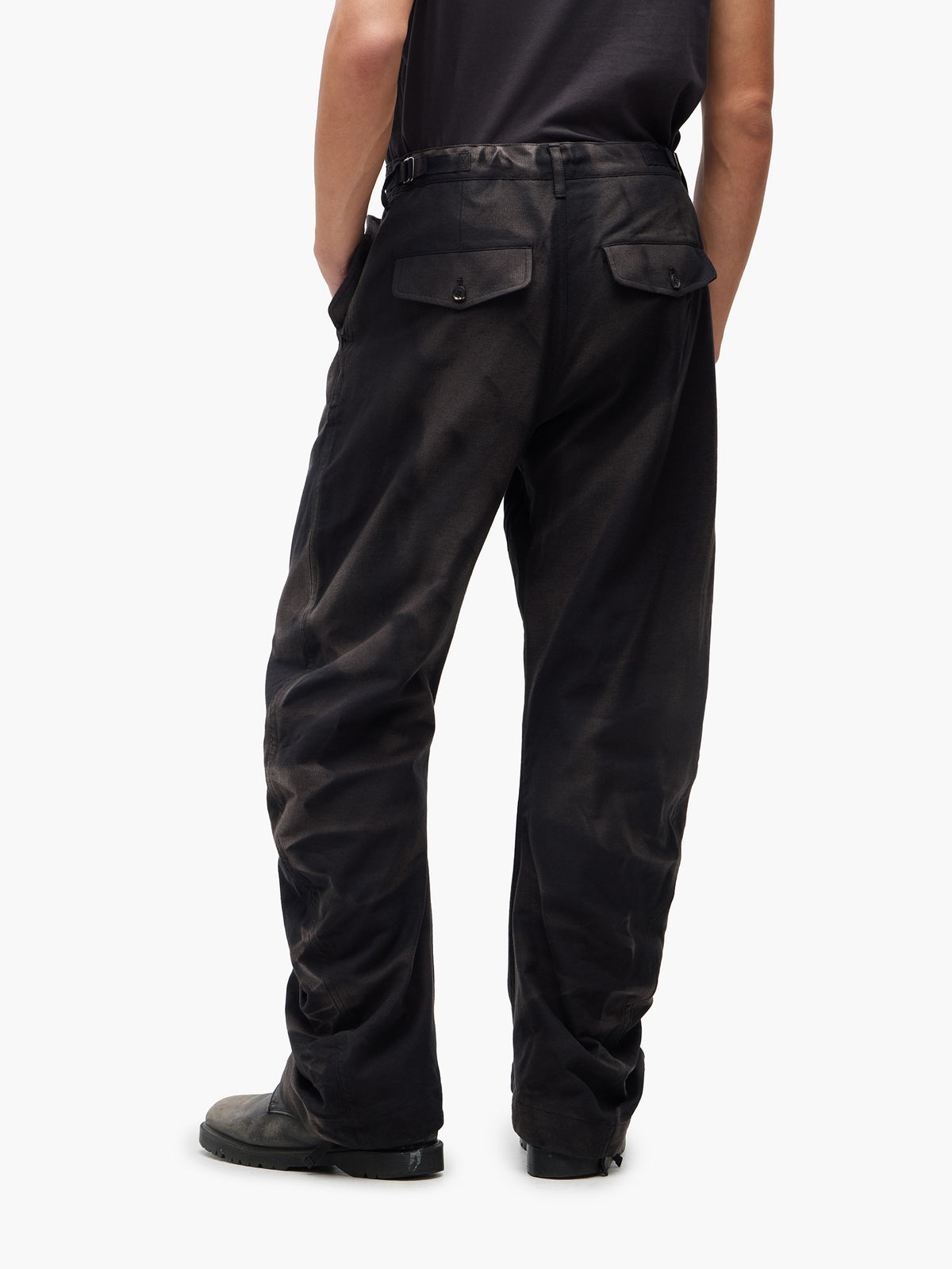 JiyongKim_Sun-Bleached Twisted Trousers (Black)