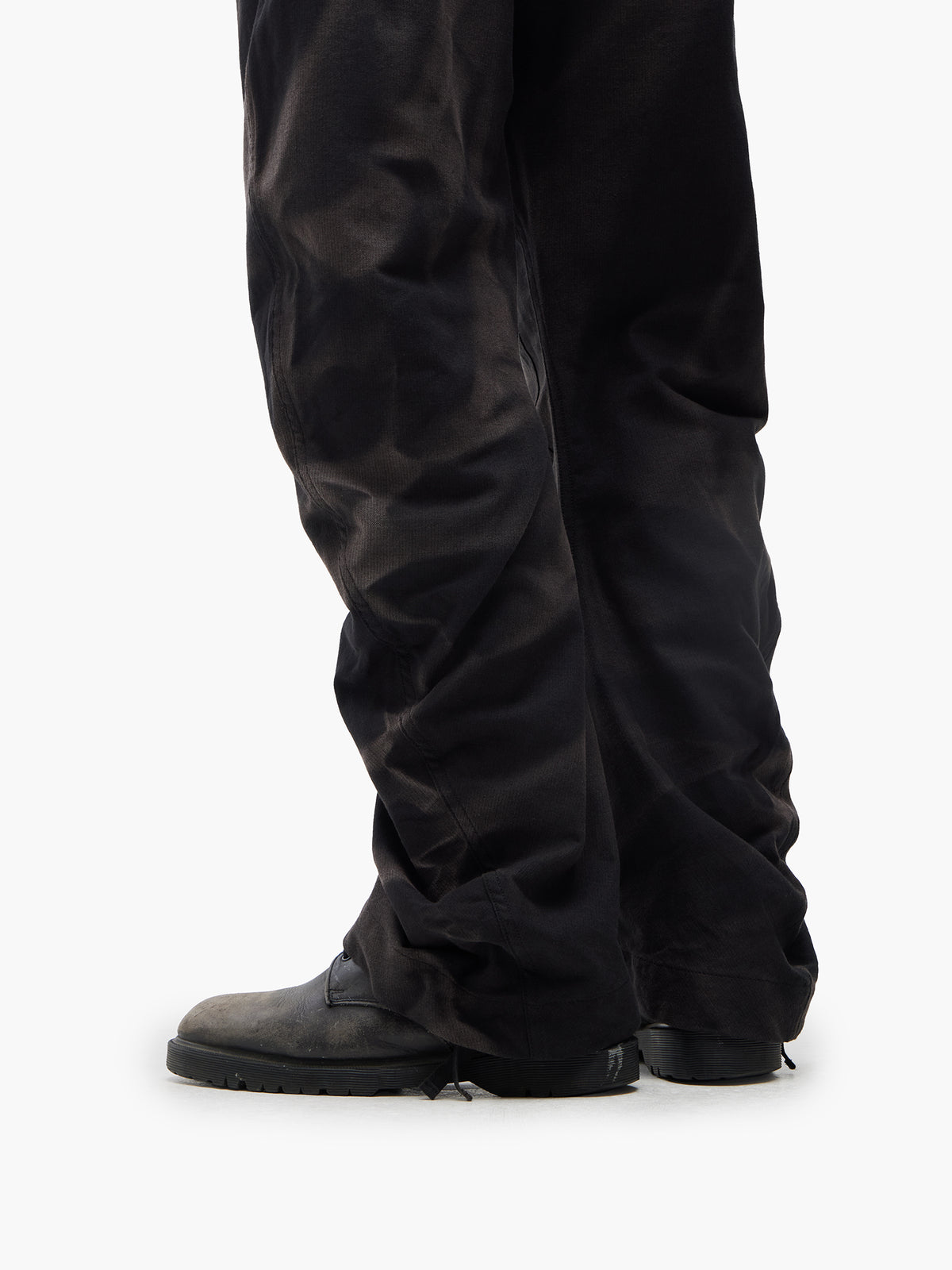JiyongKim_Sun-Bleached Twisted Trousers (Black)