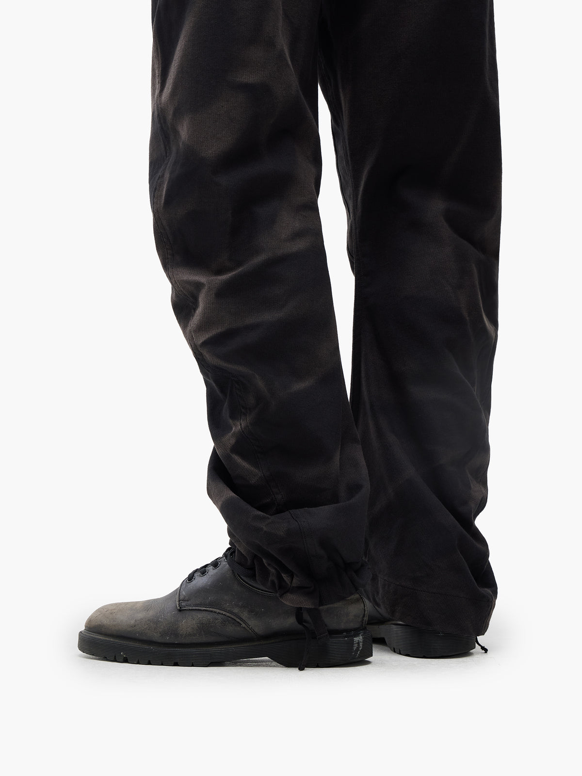 JiyongKim_Sun-Bleached Twisted Trousers (Black)