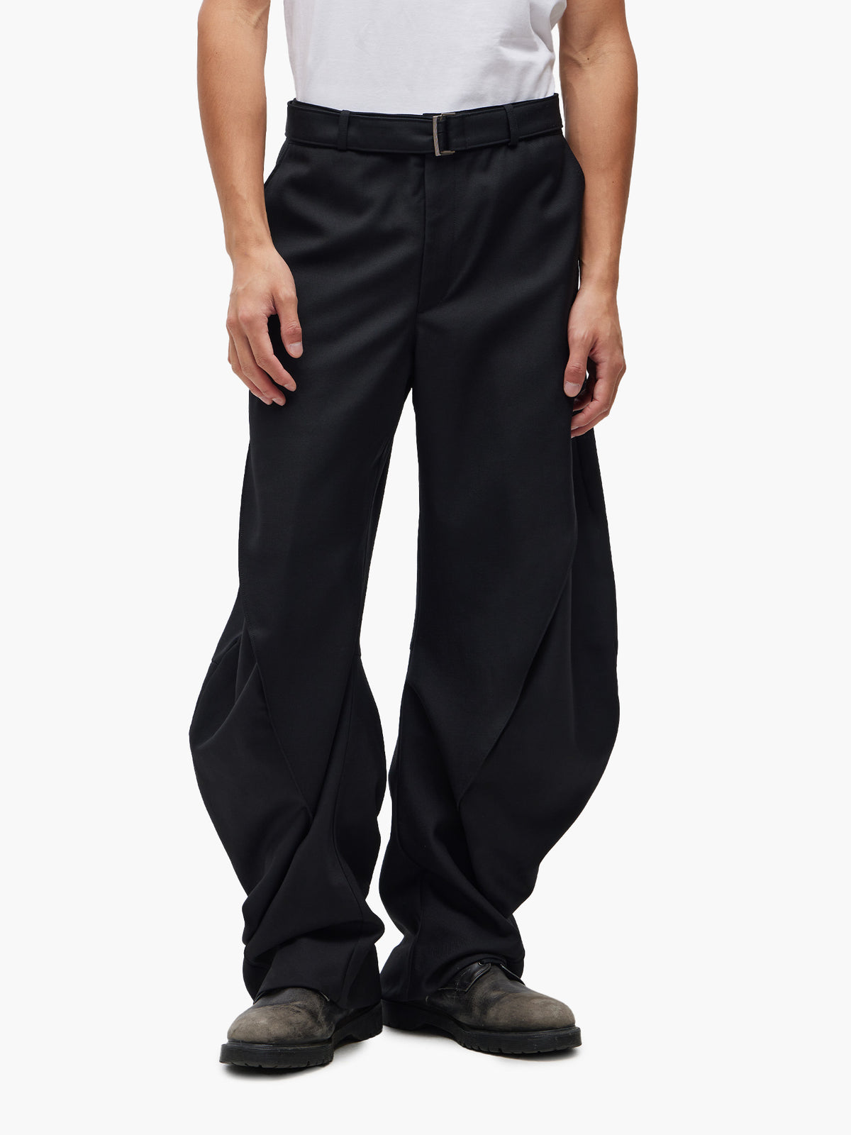 JiyongKim_Curved Trousers (Black)