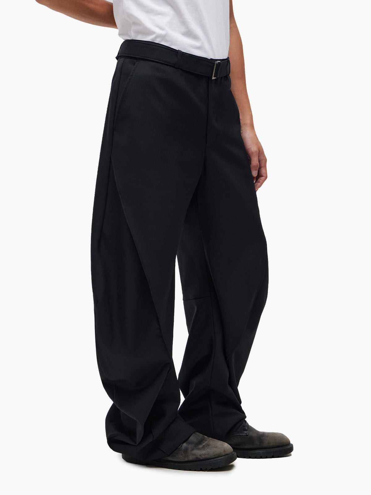 JiyongKim_Curved Trousers (Black)