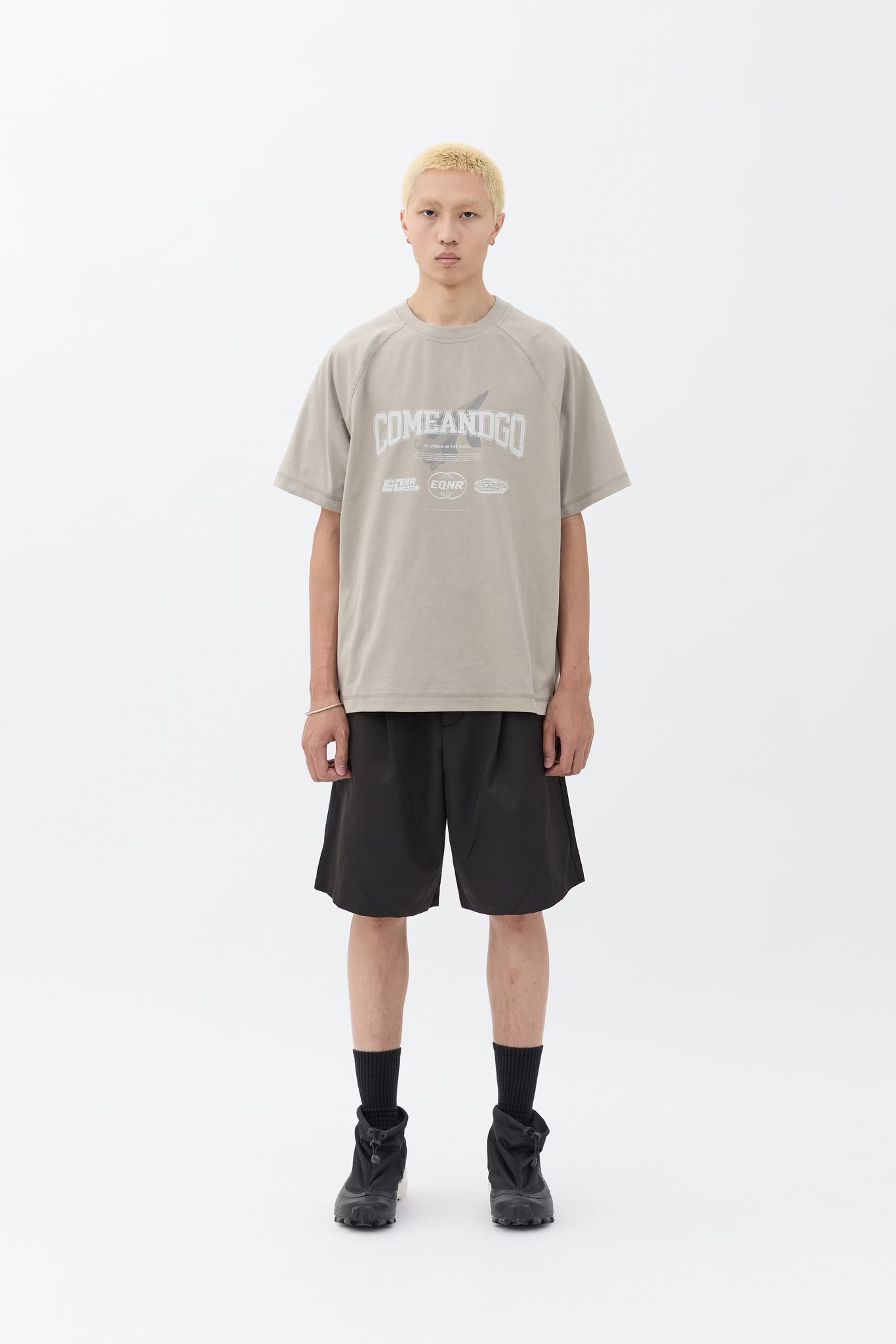 EQUALNEAR_C&G Graphic Raglan Tee (Sand)