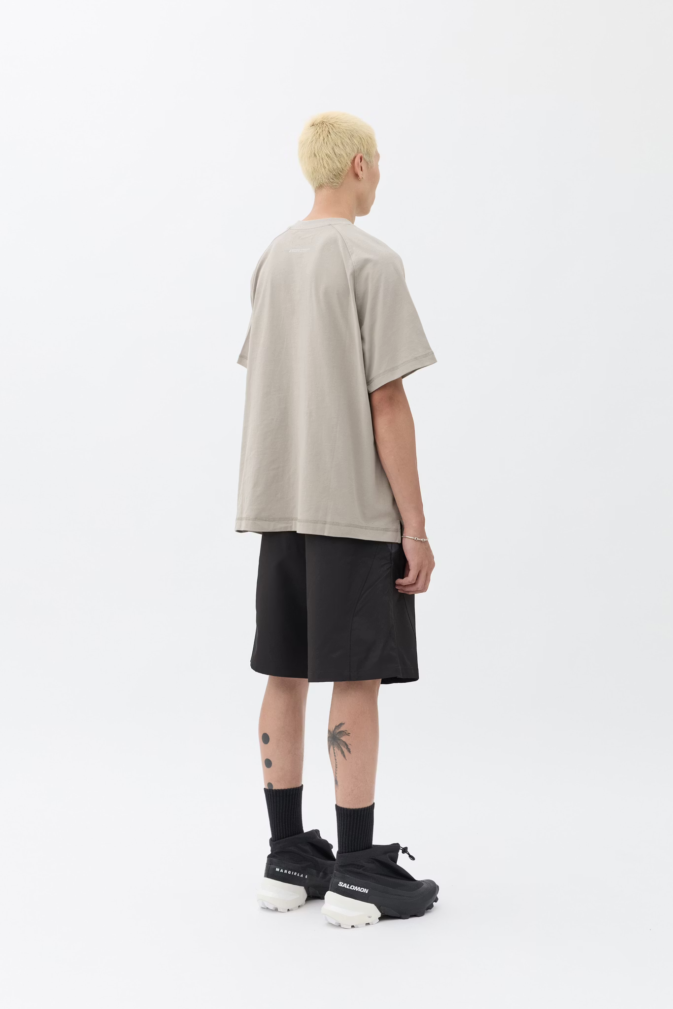 EQUALNEAR_C&G Graphic Raglan Tee (Sand)