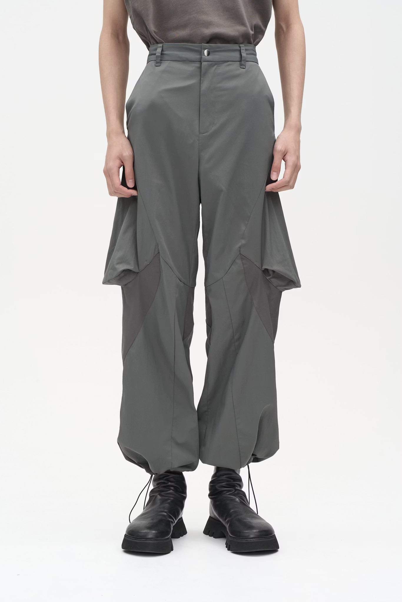 EQUALNEAR_Scarab Pants (Gray Green)