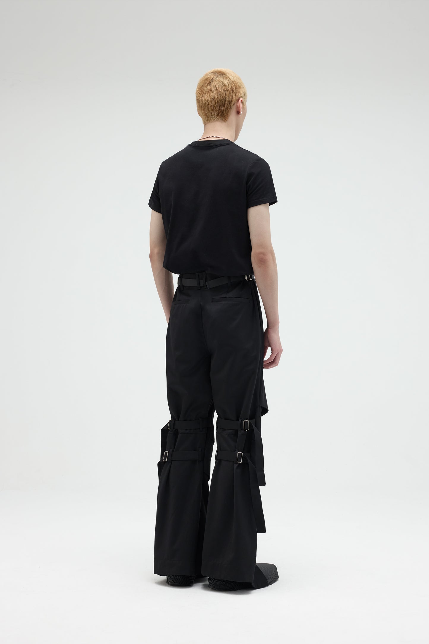 EQUALNEAR_Armor Flared Pants (Black)