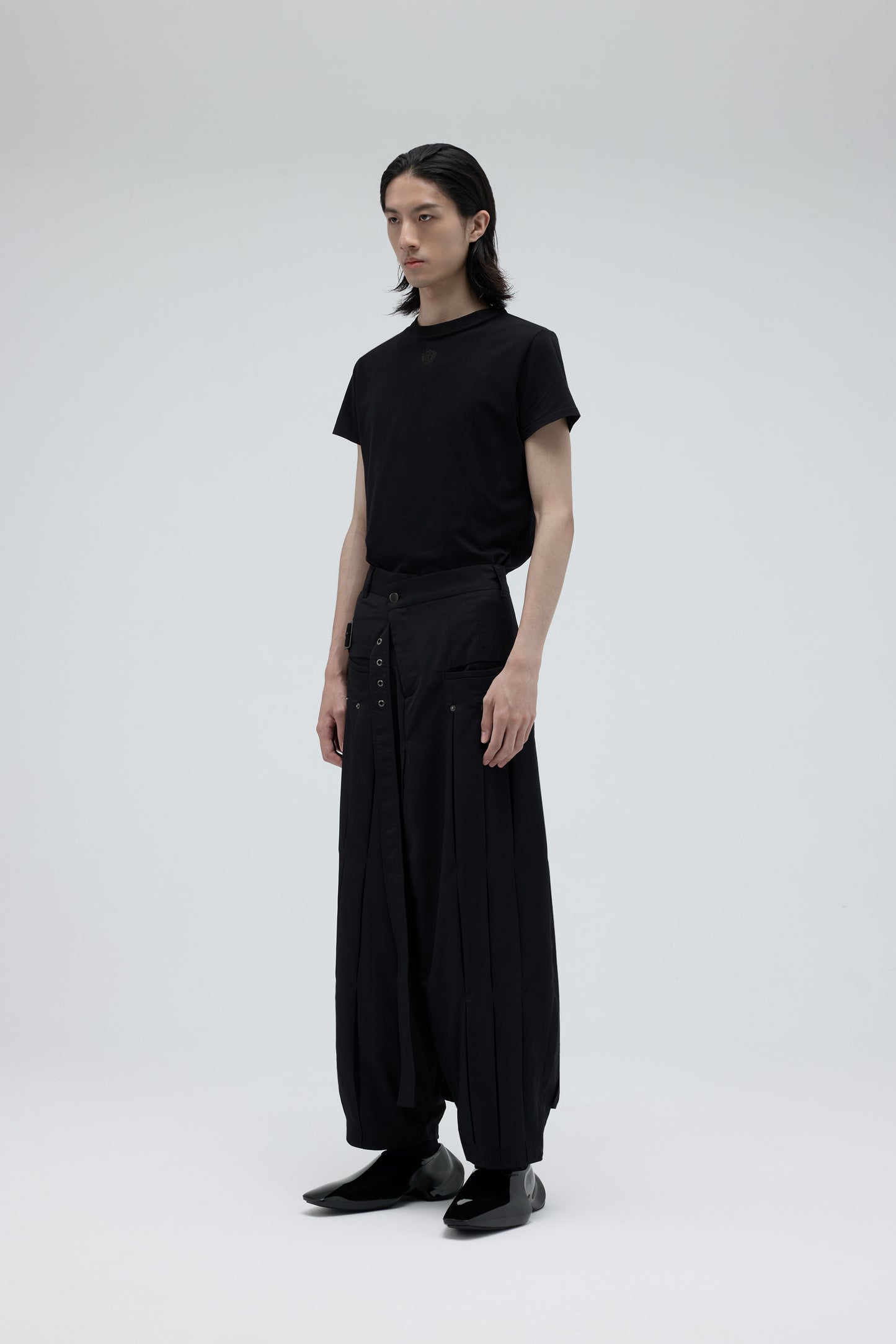 EQUALNEAR_Blade Pants (Black)
