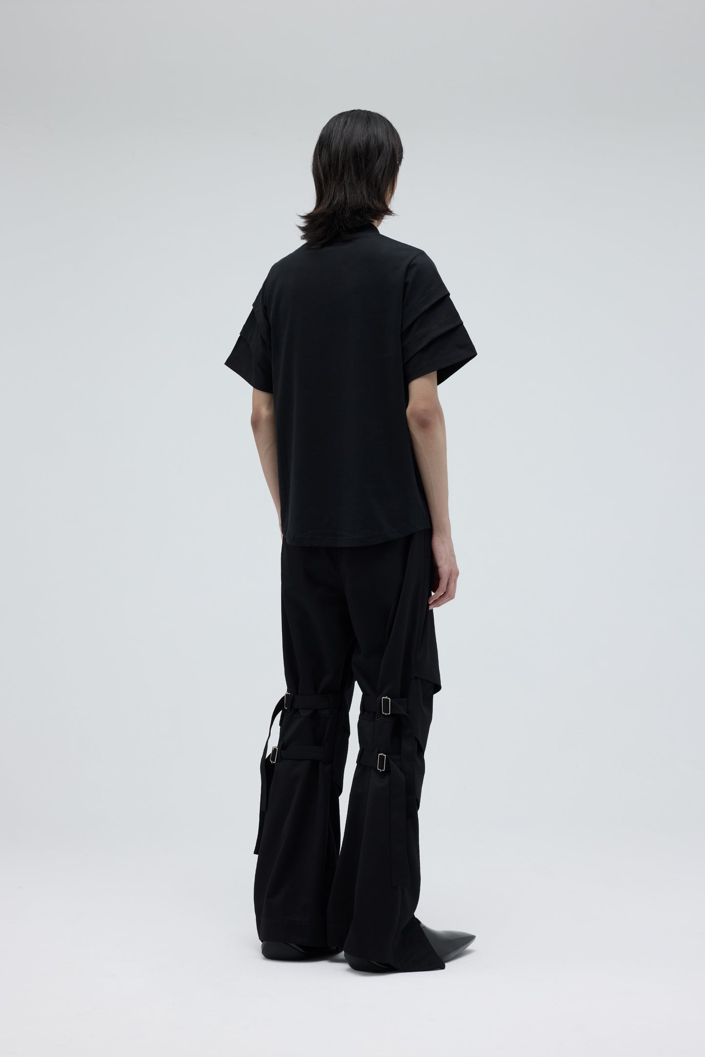 EQUALNEAR_Knight Tee (Black)