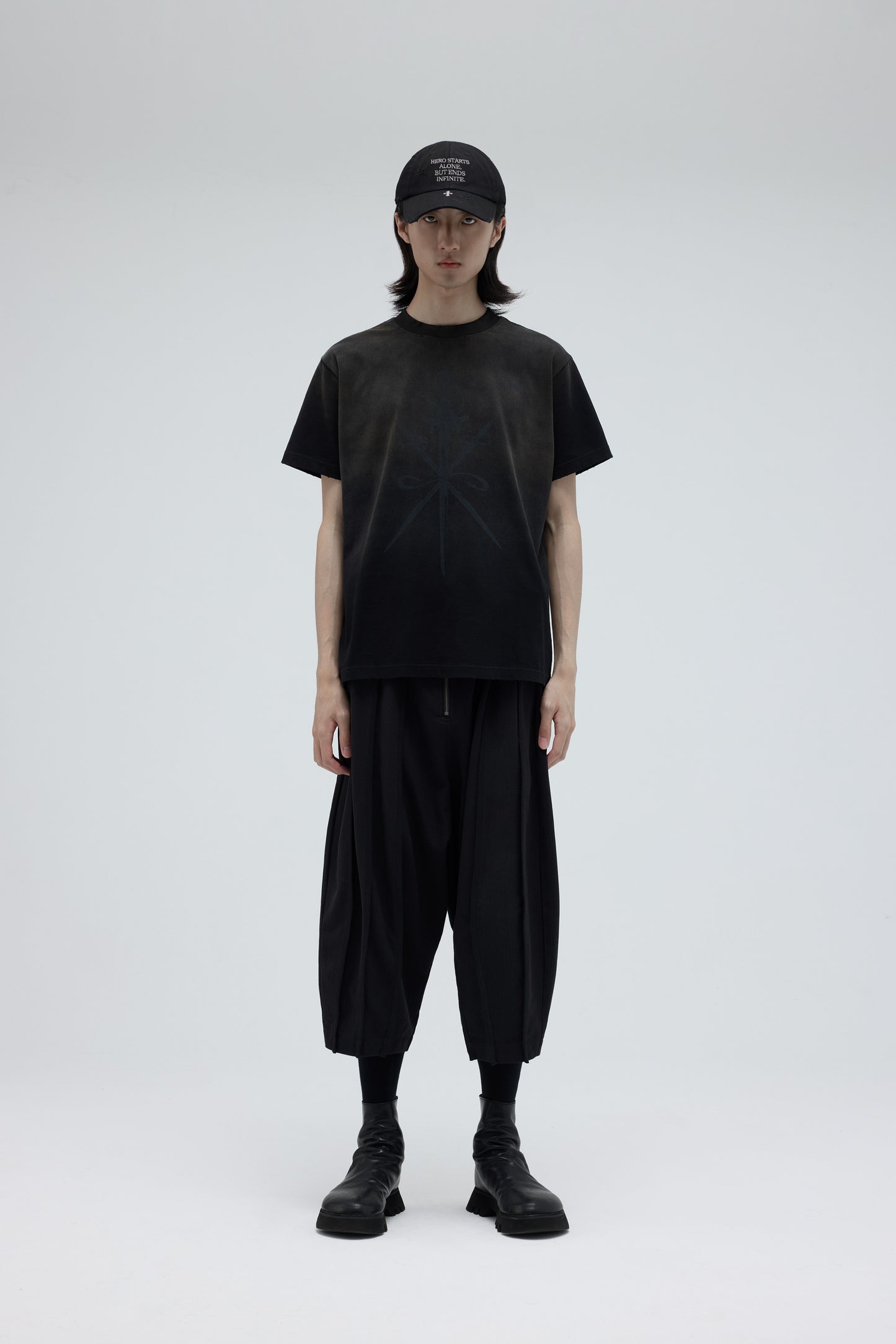 EQUALNEAR_Saber Tee-Classic Fit (Black)
