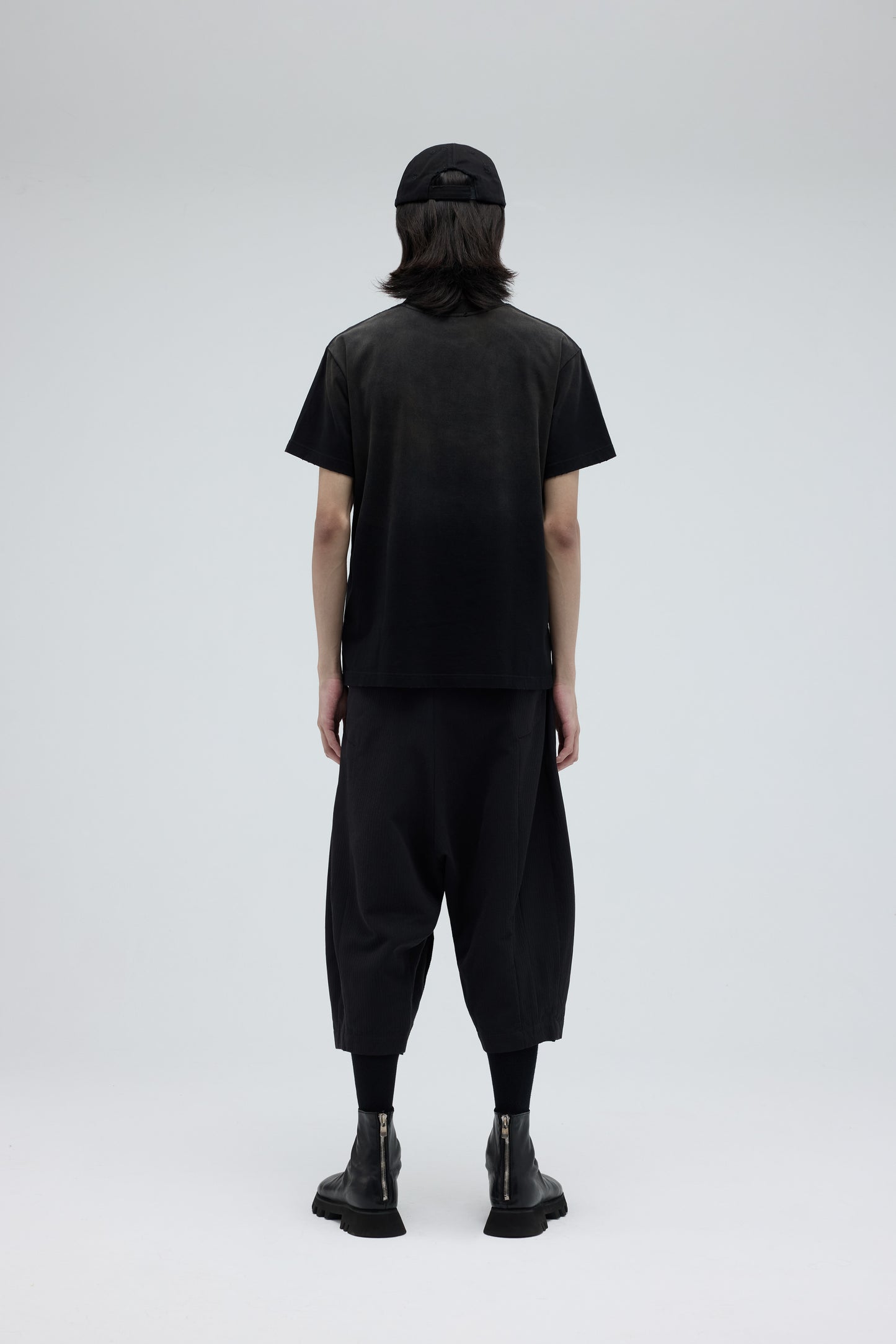 EQUALNEAR_Saber Tee-Classic Fit (Black)