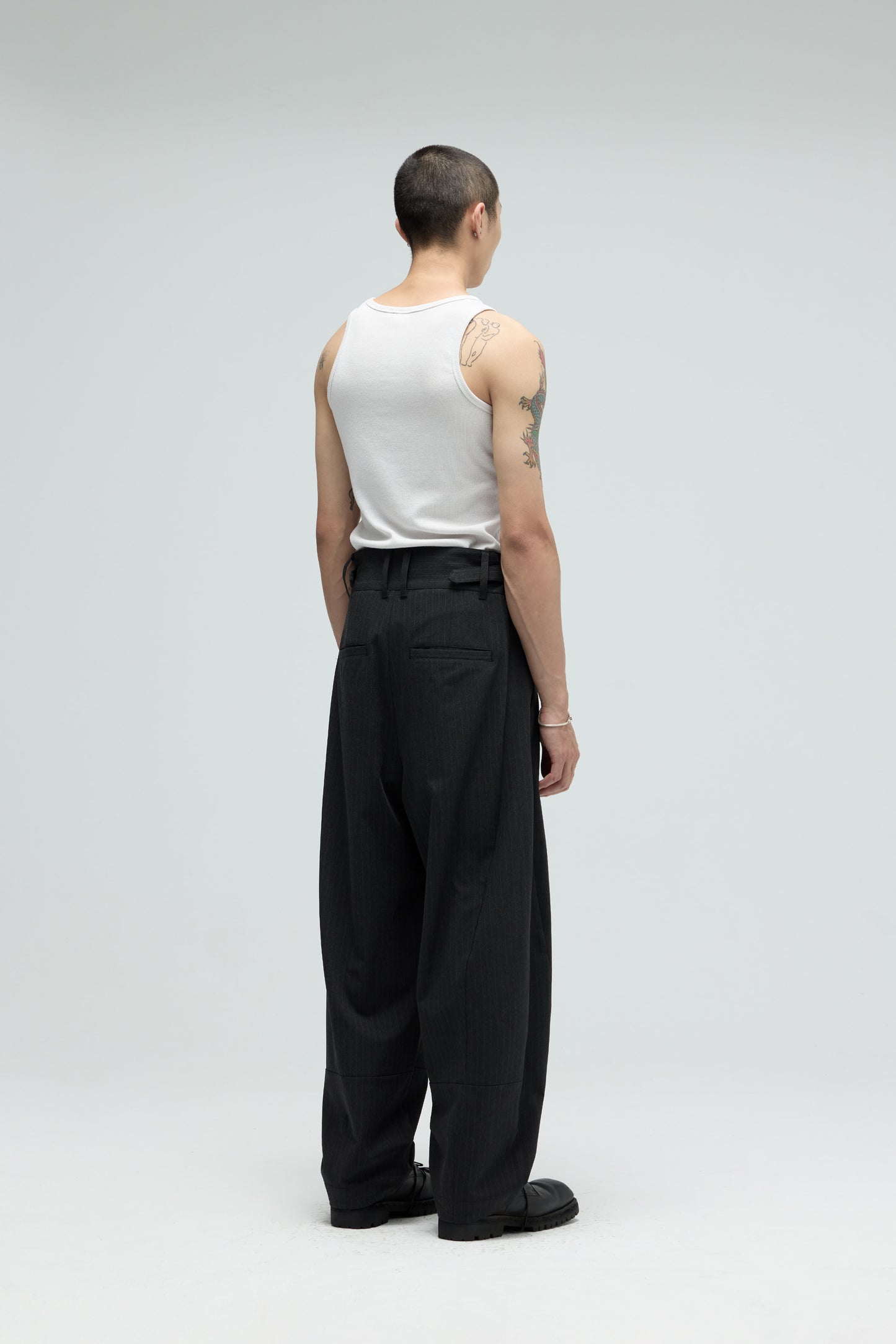 EQUALNEAR_Champion Wide Pants (Dark Gray)