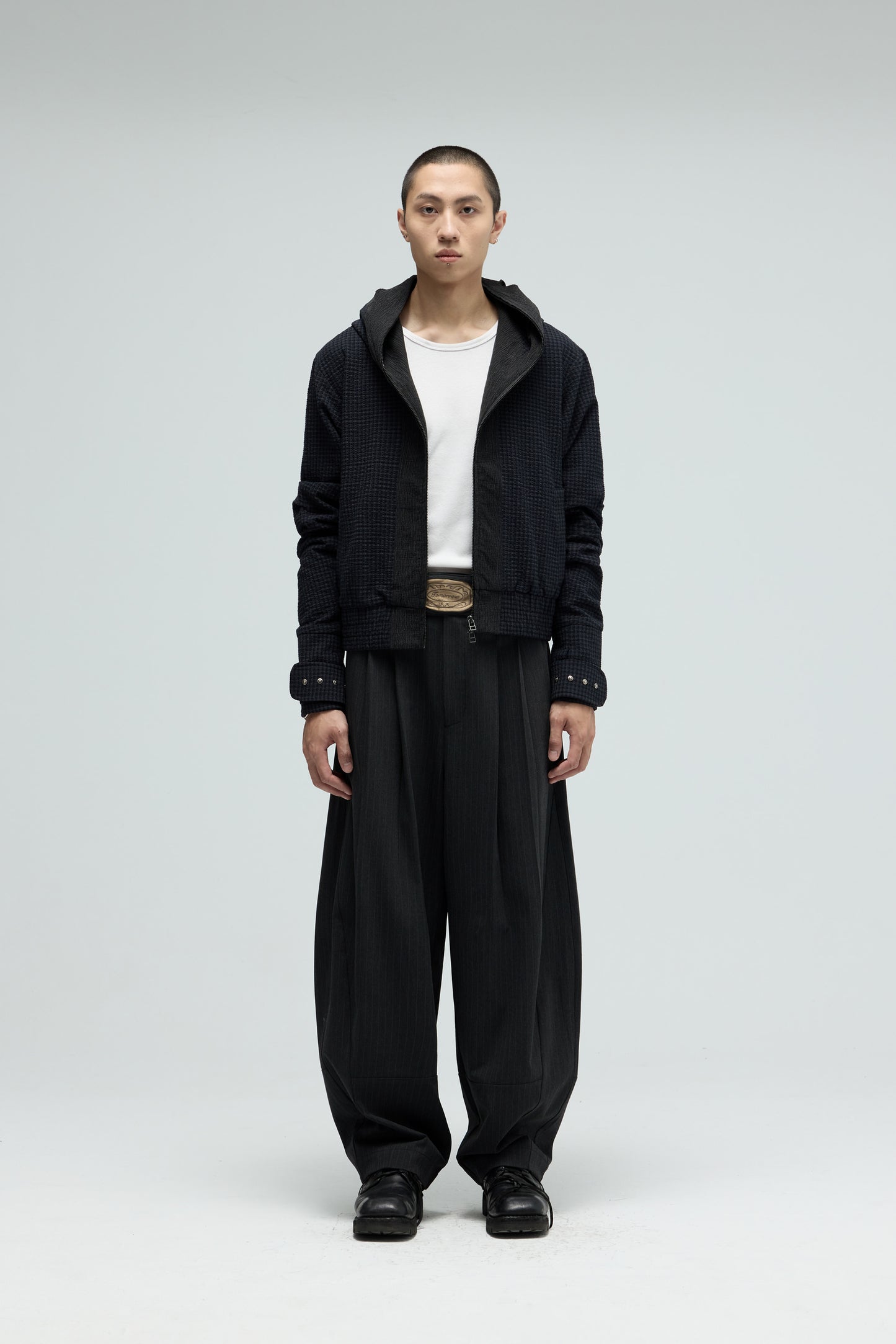 EQUALNEAR_Boxer Hoodie (Black)