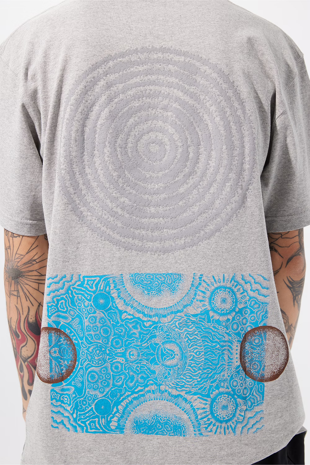 Wave of Sand_SATOSHI OVER PRINT T SHIRTS (Stone)
