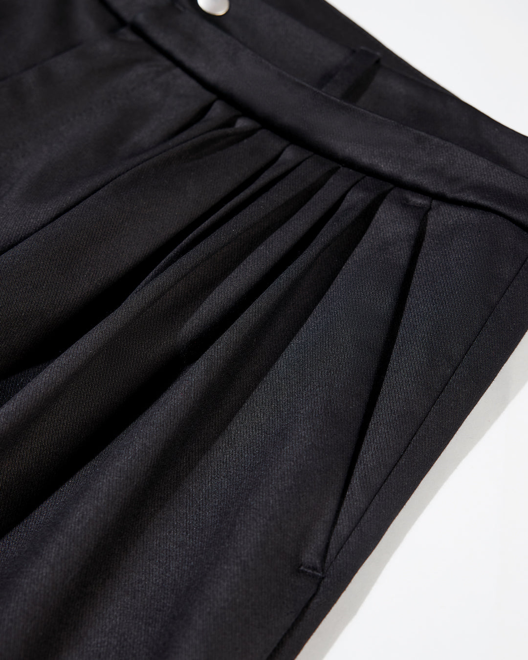 NOUVEAU PROJECT_FOLDED CROPPED PANTS (Black)