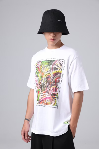 LOOSEJOINTS_VERNON O’MEALLY - '30 SECONDS OVER WONDERLAND' S/S TEE (White)
